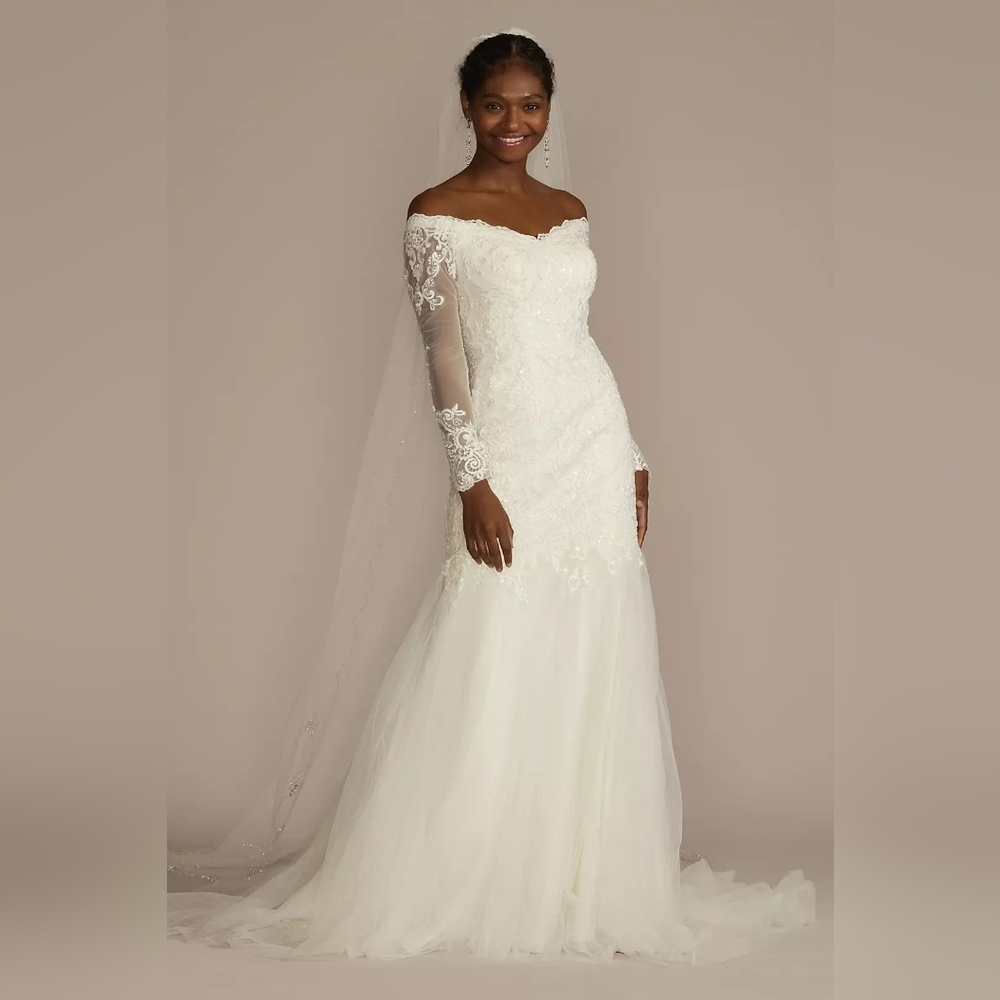 David's Bridal White Lace Wedding Dress